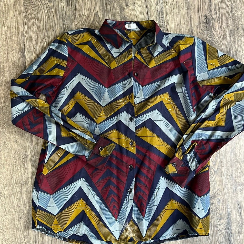 Grass-fields geographic multicolor, dark button-down, long sleeve shirt, size 12